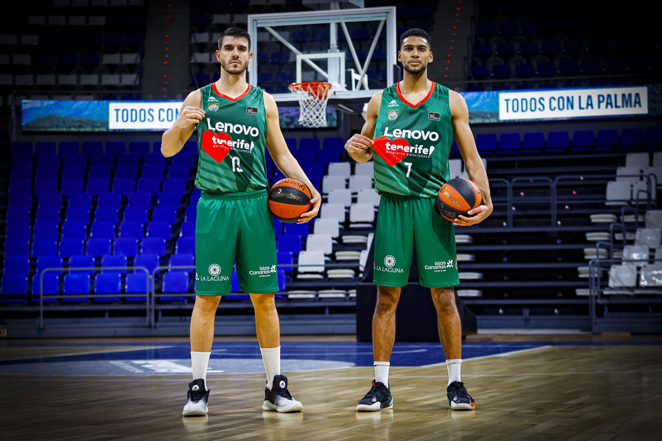 Ya en la Tienda Oficial la camiseta solidaria Austral Sport #TodosConLaPalma