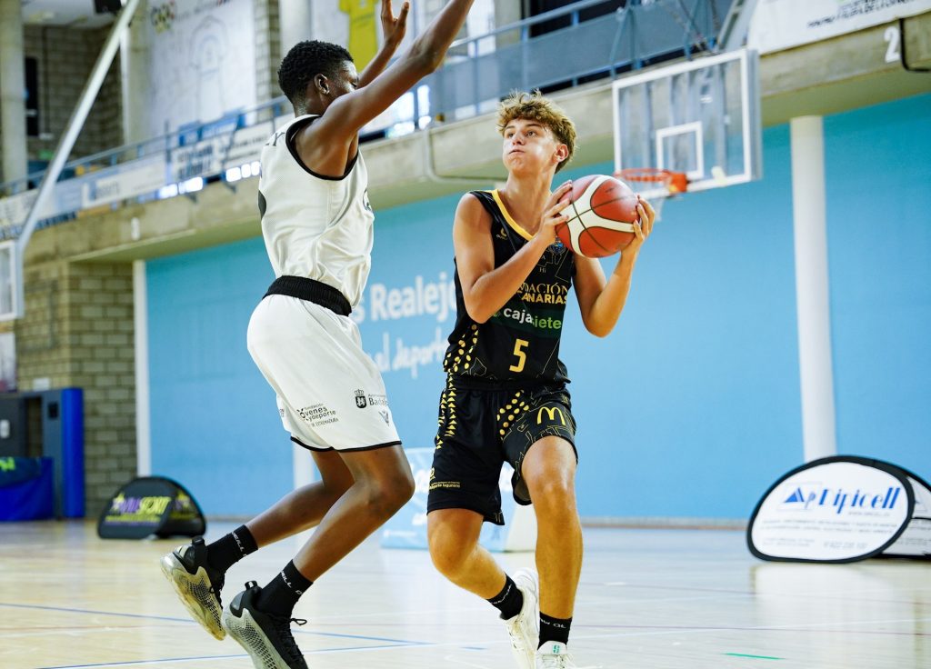 Ir a la publicación El cadete aurinegro, Diego Díaz, convocado por la selección española U16