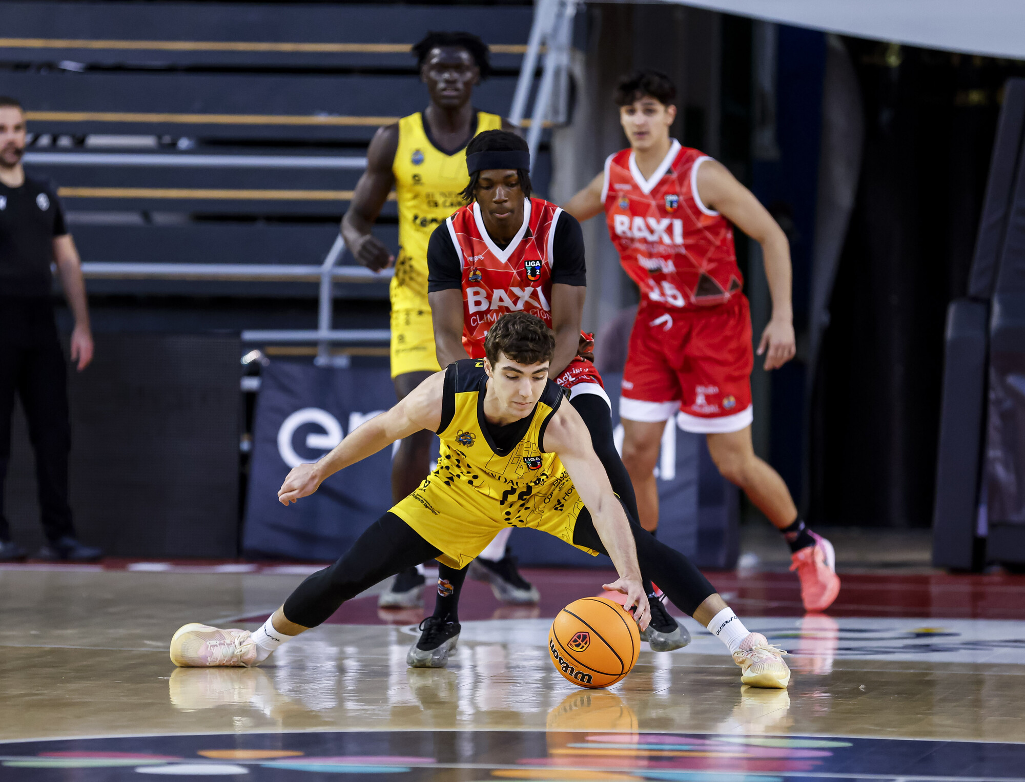 El Fundación CBC gana en Manresa tras un gran último cuarto