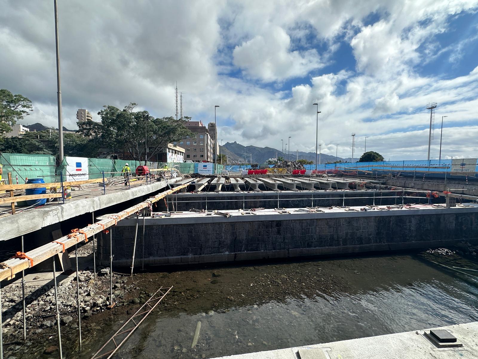 PROYECTO DE REFUNDICIÓN Y ACTUALIZACIÓN DEL PROYECTO DE LOS PUENTES B Y C – BARRANCO SANTOS.