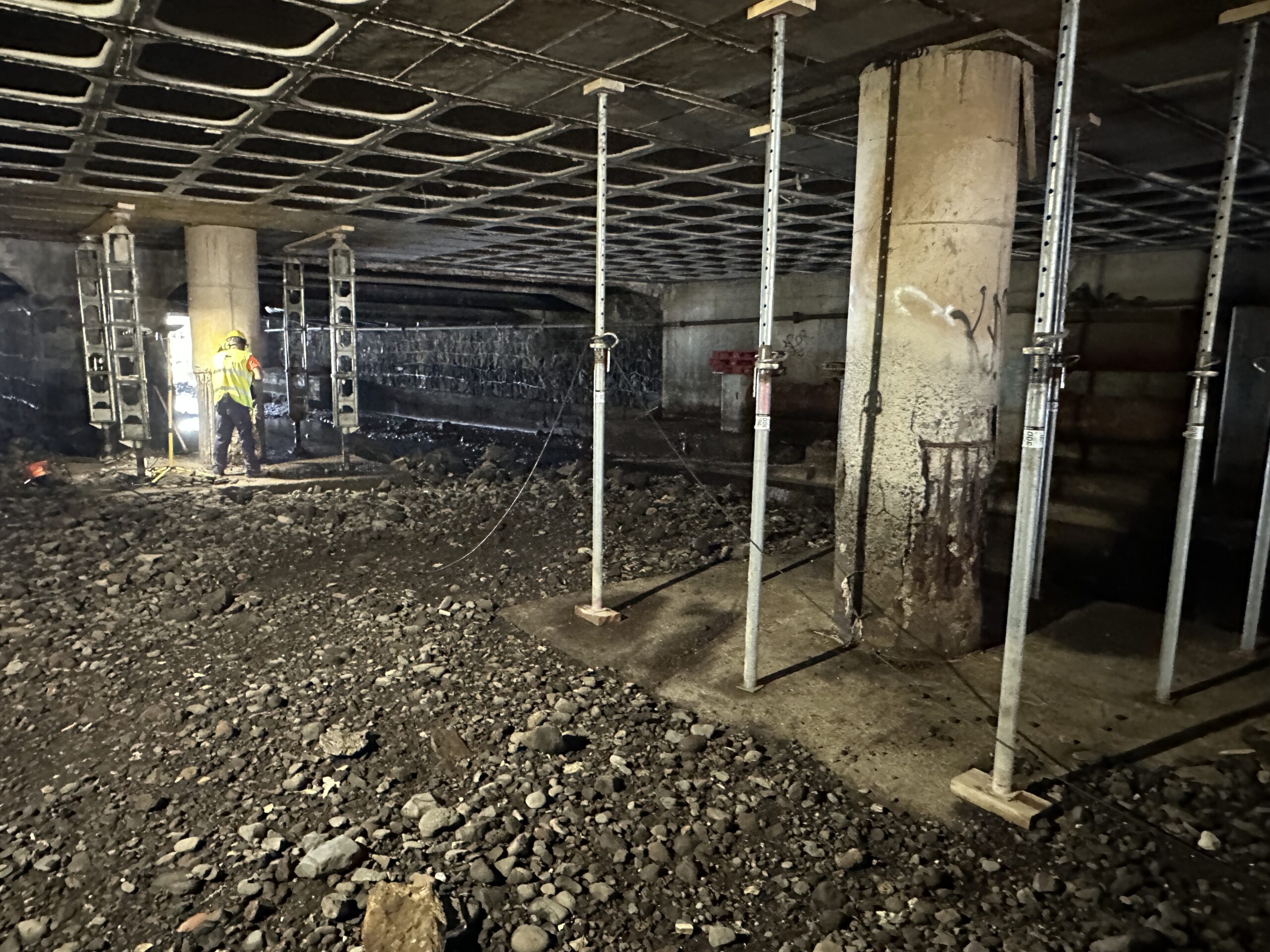 PROYECTO DE REFUNDICIÓN Y ACTUALIZACIÓN DEL PROYECTO DE LOS PUENTES B Y C – BARRANCO SANTOS.